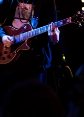 Guitar / Bas  - Klik for at tilmelde dig