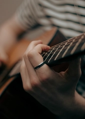 Guitar akustisk/elektrisk  - Klik for at tilmelde dig