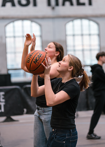Street Basket (Girls Only) - 12 - 15år  - Klik for at tilmelde dig